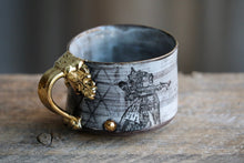 Alice and the Queen White mug 22k gold 12 oz
